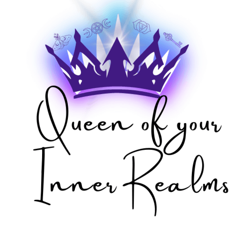 Queen of your inner realms circle for intuition development, confidence and vitality